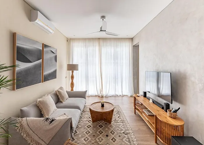 Ayur - Cocoon Private 10 Min To