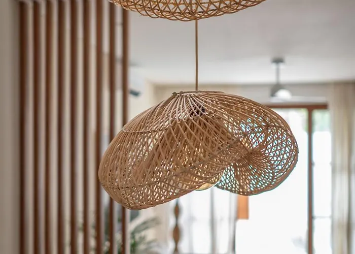Ayur - Cocoon Private 10 Min To